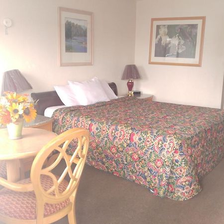 Parkway Inn 弗雷斯诺 外观 照片